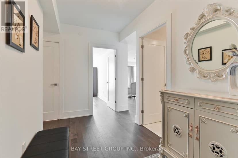 2707 - 30 Inn On The Park Drive — photo 5 of 40