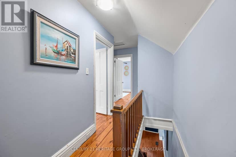 18 Pine Street — photo 15 of 40
