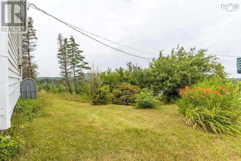 140 Hartling Road — photo 15 of 40