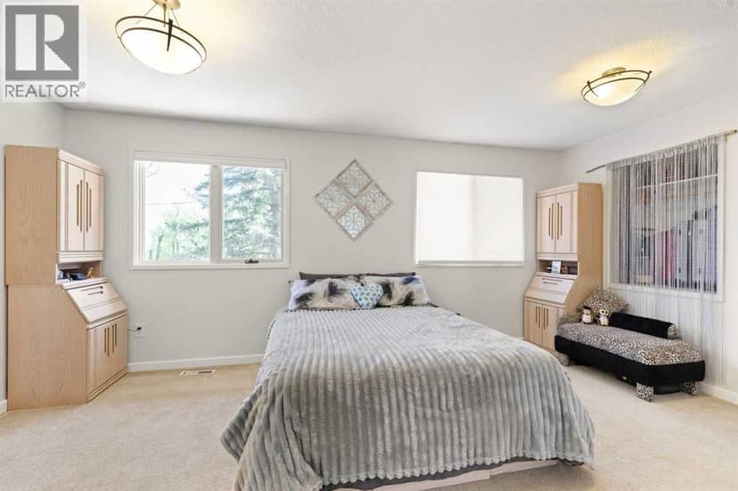 467 10 Street — photo 35 of 40