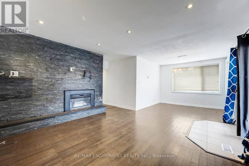 16 Woodward Avenue — photo 10 of 35