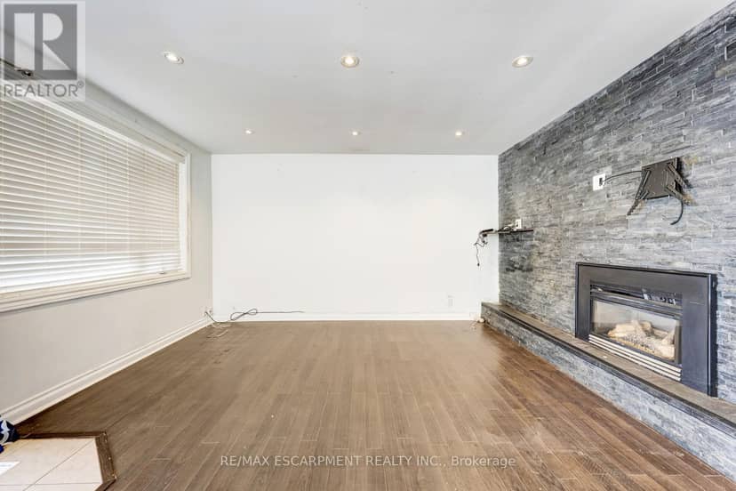16 Woodward Avenue — photo 8 of 35