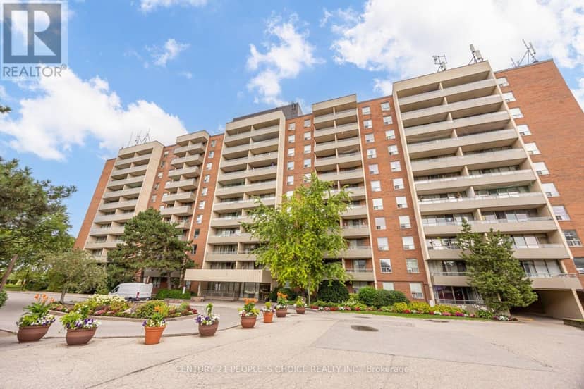 207 - 1 Four Winds Drive — photo 4 of 40