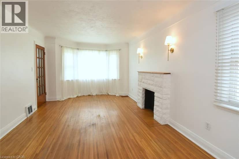 575 UPPER WENTWORTH Street — photo 7 of 33