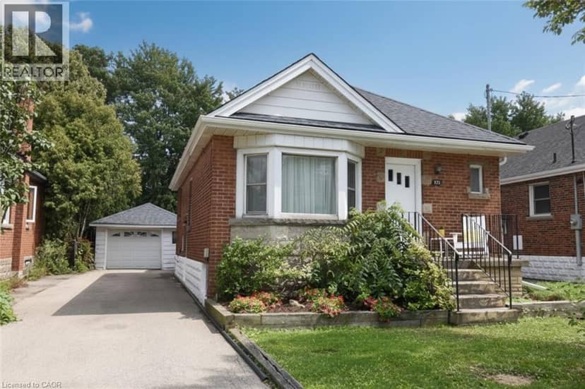 575 UPPER WENTWORTH Street — photo 3 of 33