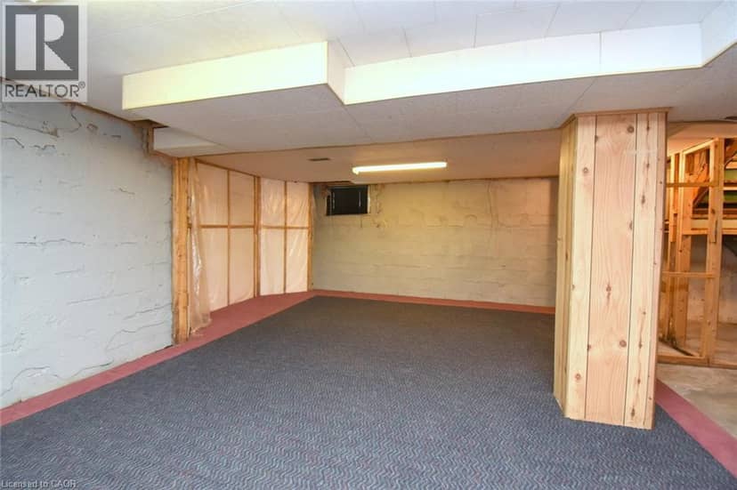 575 UPPER WENTWORTH Street — photo 22 of 33