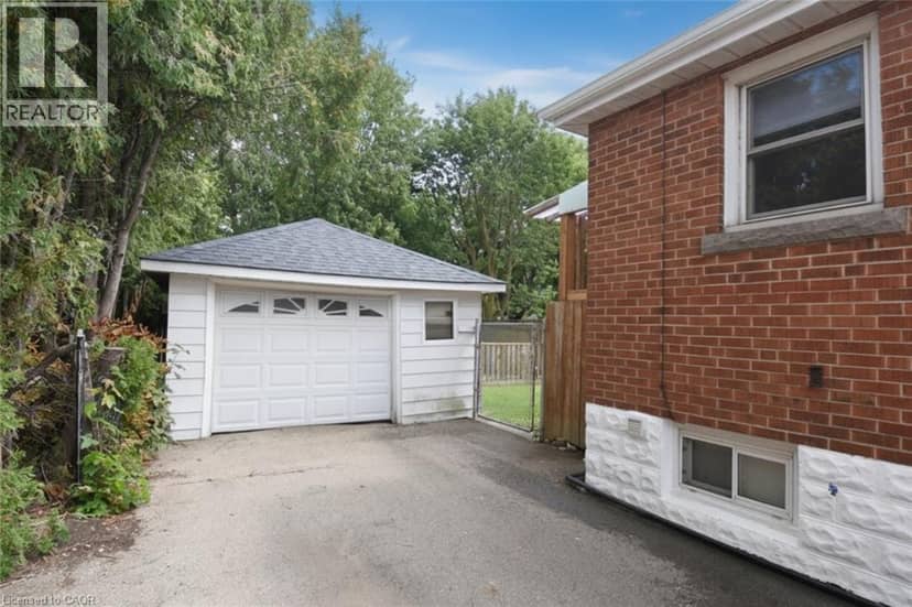 575 UPPER WENTWORTH Street — photo 23 of 33
