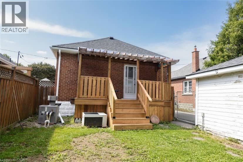 575 UPPER WENTWORTH Street — photo 25 of 33