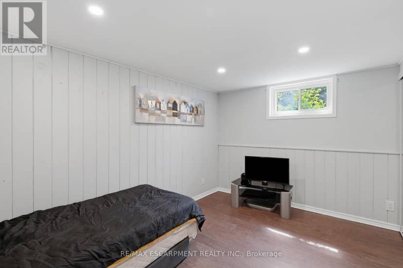 58 Vanier Place — photo 33 of 40