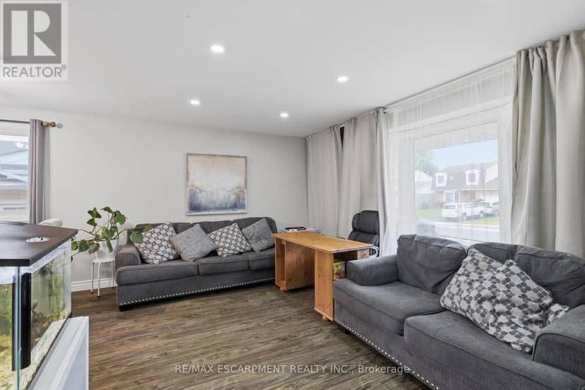 58 Vanier Place — photo 7 of 40