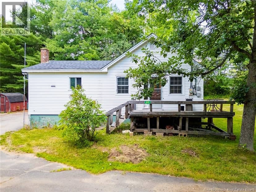 82 Chestnut Street, Minto