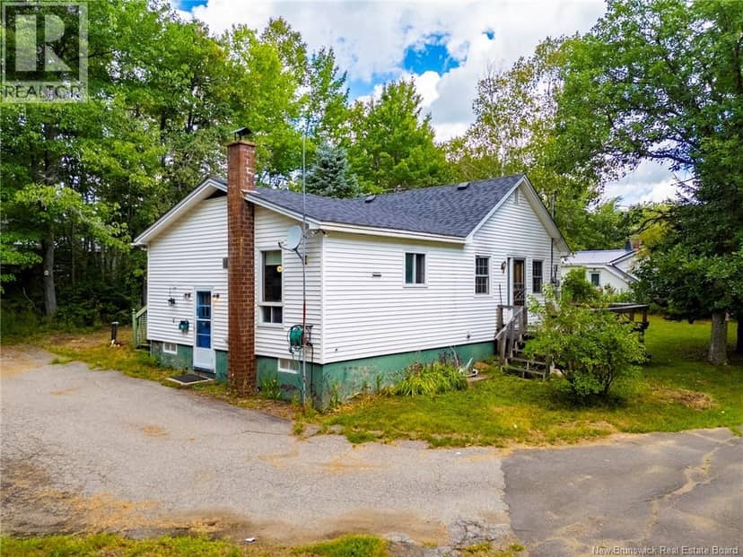 82 Chestnut Street, Minto, photo 2
