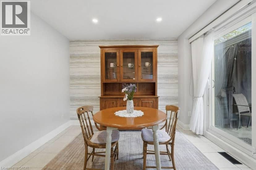 1402 GHENT Avenue — photo 13 of 40