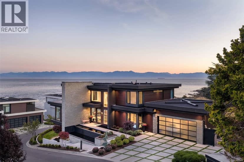 231 Hidden Pt, Oak Bay