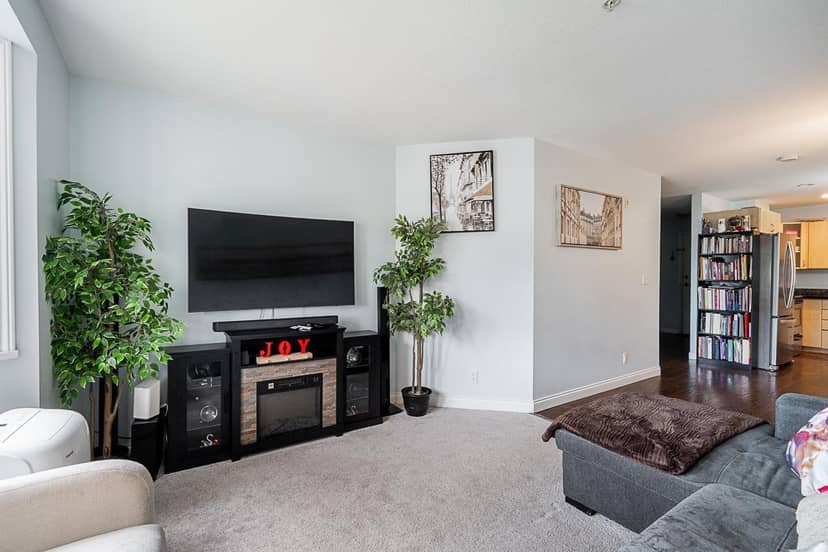 206 19774 56 AVENUE, Langley