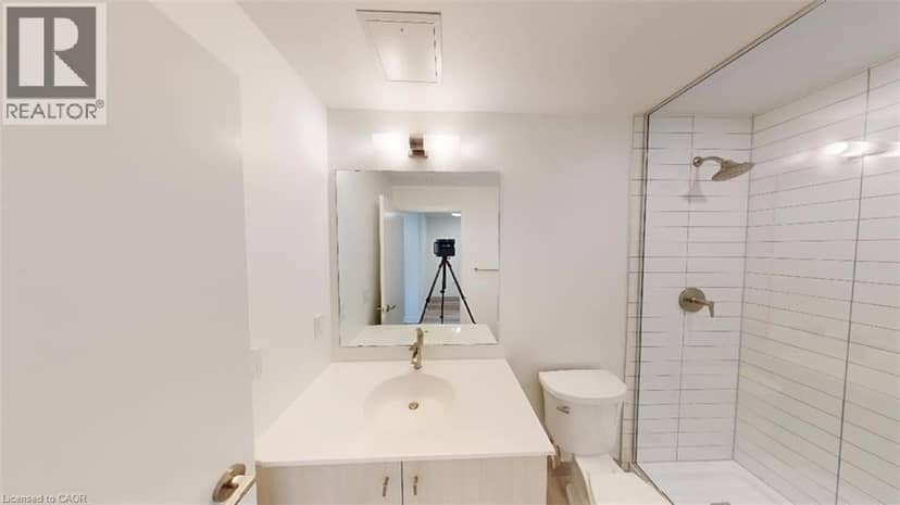 15 WELLINGTON Street S Unit# 1704 — photo 15 of 37