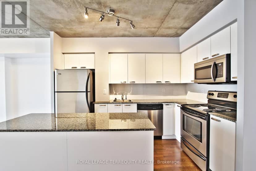 708 - 22 Wellesley Street E — photo 14 of 26