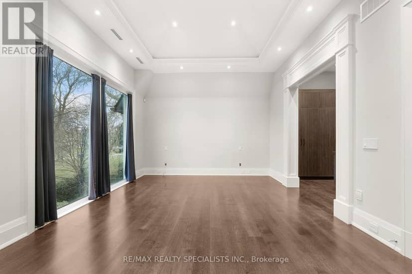 95 Lord Seaton Road — photo 17 of 40