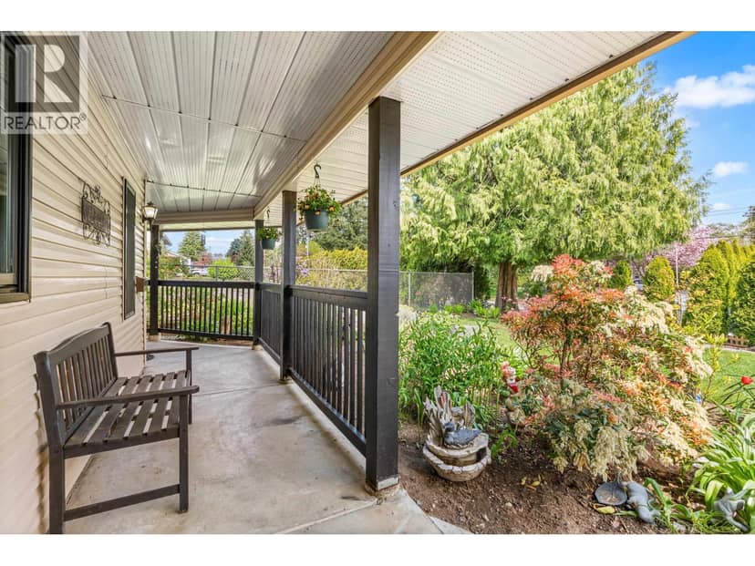 12019 206 Street, Maple Ridge, photo 2