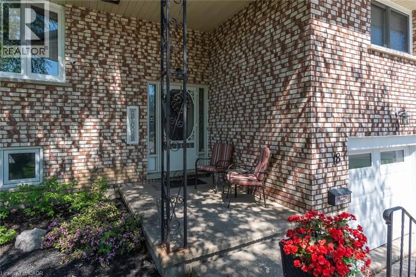 18 MAYBERRY Place — photo 2 of 40