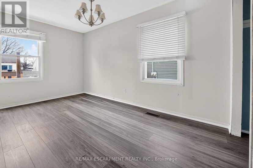 85 Grass Avenue — photo 10 of 28