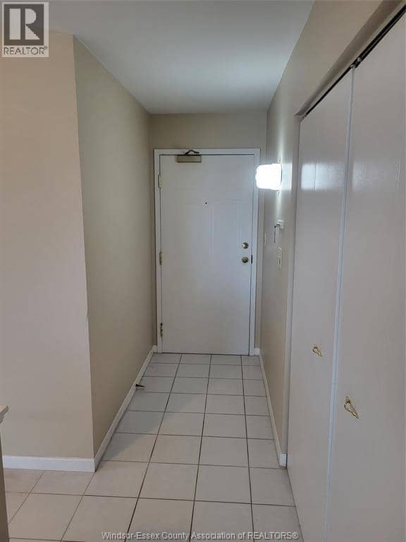 3601 RIVERSIDE DRIVE East Unit# 1006 — photo 9 of 31