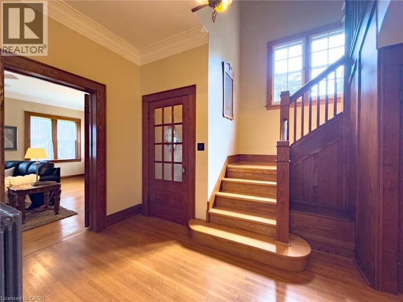 138 ST. JAMES Street S — photo 12 of 40