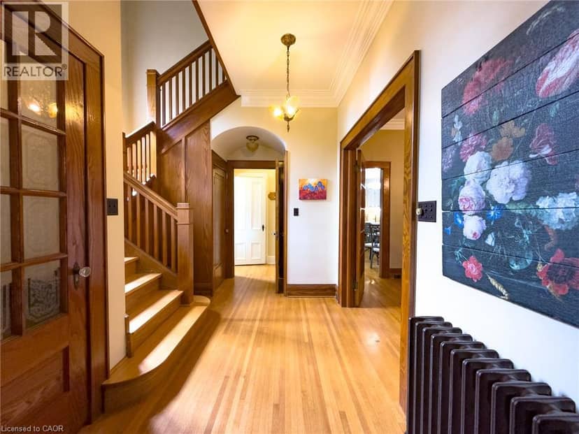 138 ST. JAMES Street S — photo 11 of 40
