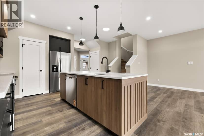 315 Veterans DRIVE — photo 14 of 38
