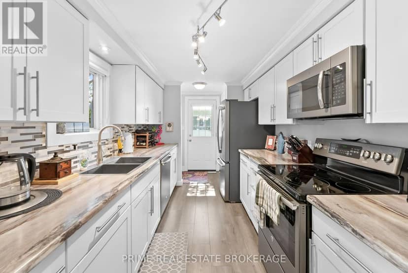 93 Shannon Boulevard — photo 11 of 35