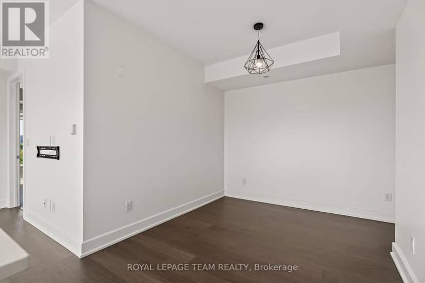 506 - 7 Marquette Avenue — photo 16 of 37