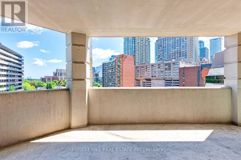 903 - 20 Collier Street — photo 28 of 33