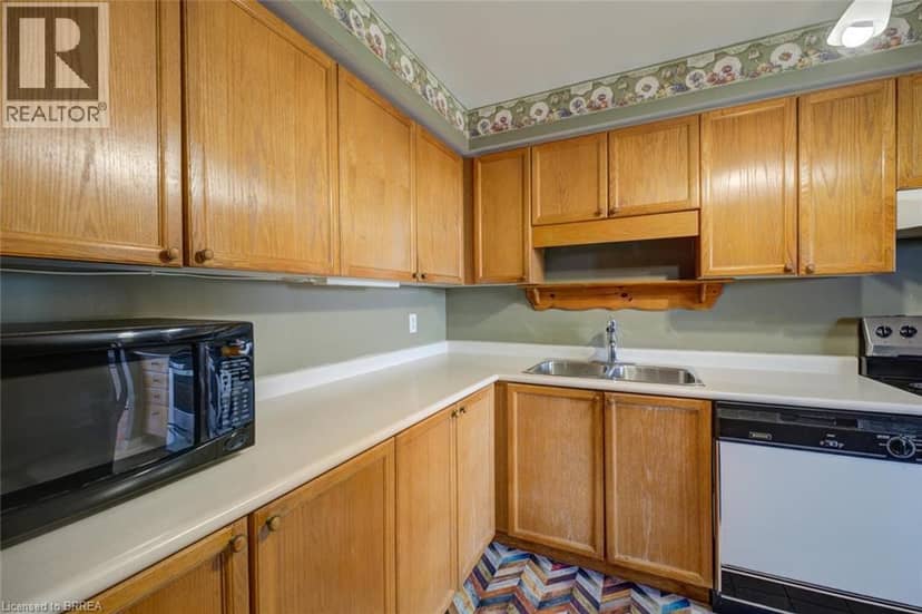 9 BONHEUR Court Unit# 601 — photo 18 of 40