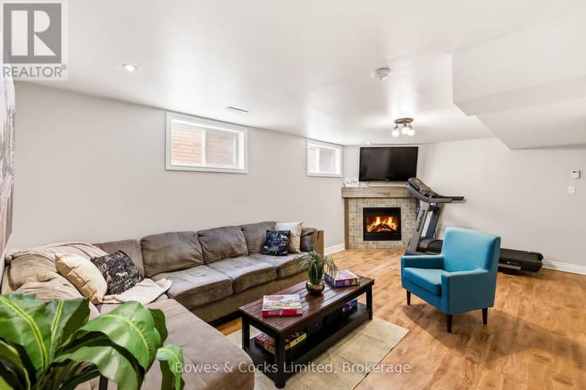347 Middlefield Road — photo 33 of 40