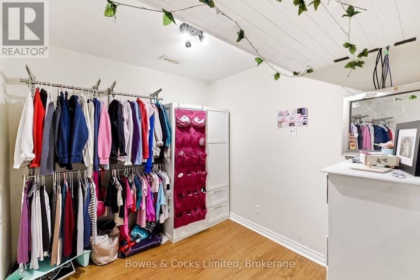 347 Middlefield Road — photo 34 of 40