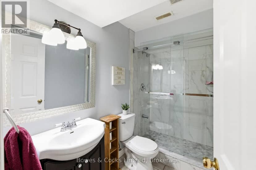 347 Middlefield Road — photo 37 of 40