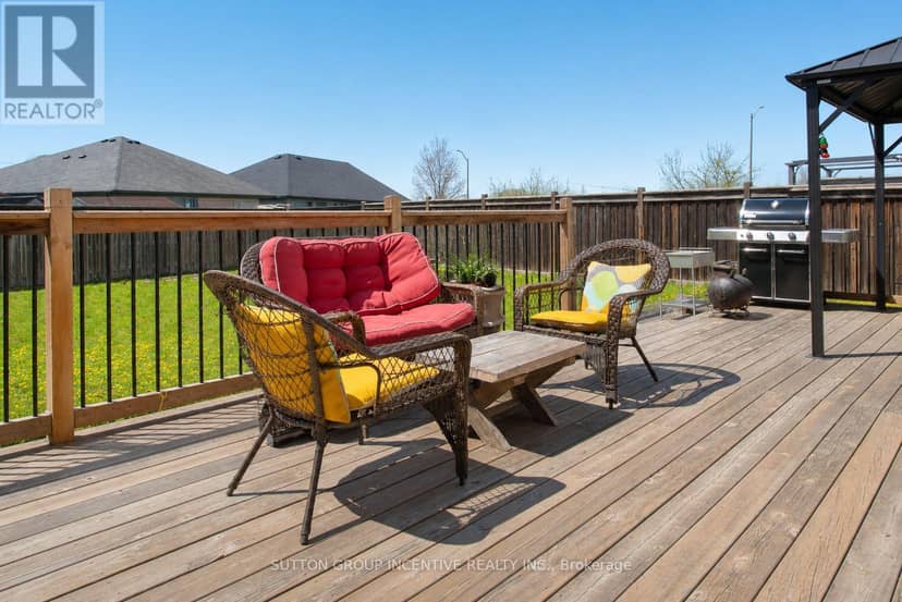174 Maplewood Drive — photo 17 of 18