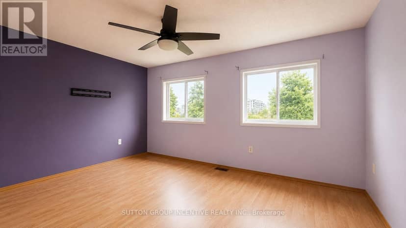 25 Lions Gate Boulevard, Barrie, photo 8