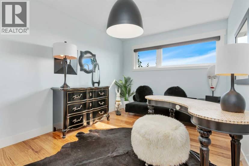31 Leaside Crescent — photo 28 of 40
