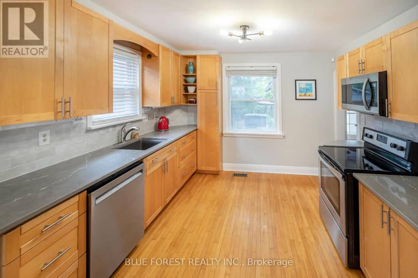 194 Belgrave Avenue — photo 7 of 29