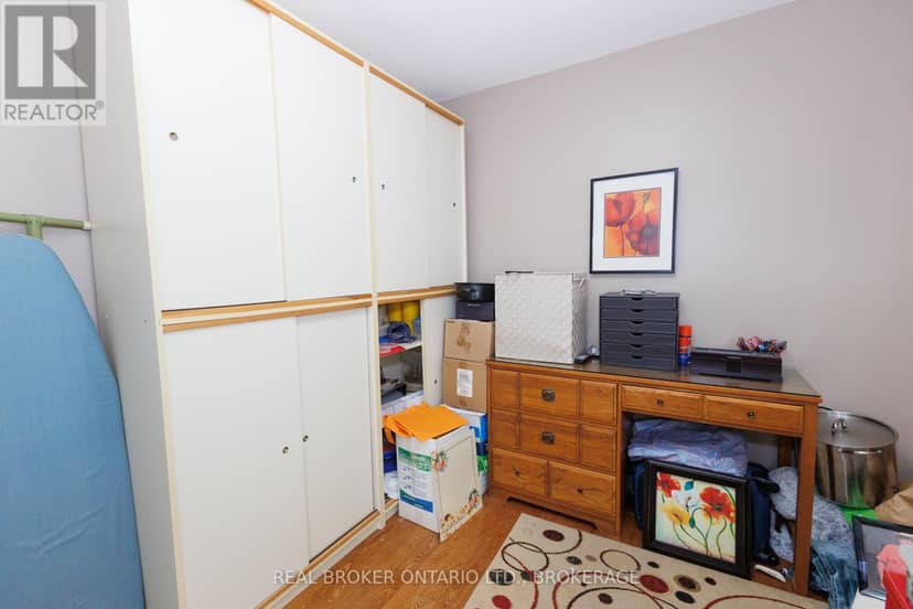 76 Kincardine Street W — photo 35 of 40