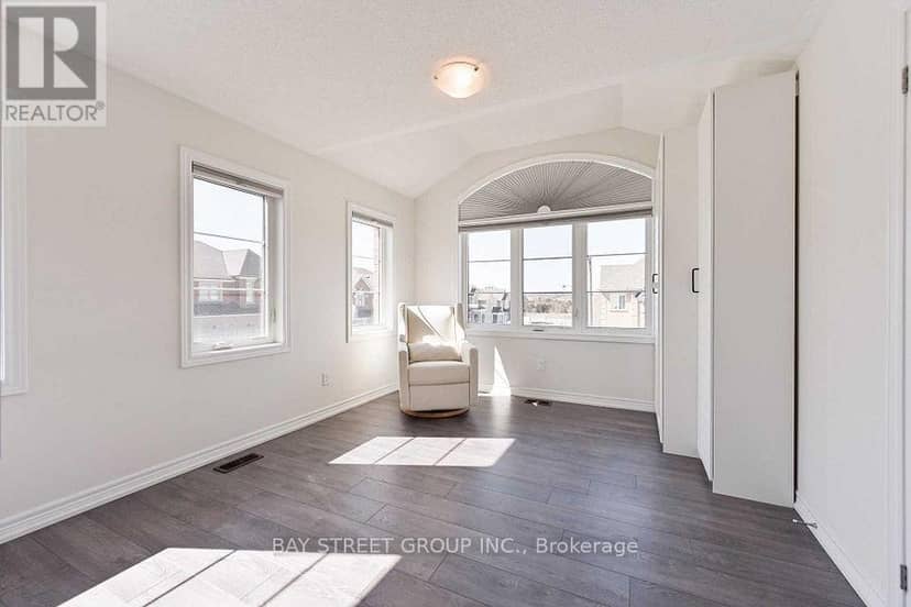 44 Clara May Avenue — photo 17 of 22