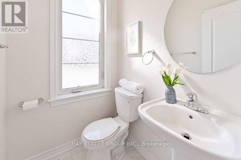 44 Clara May Avenue — photo 9 of 22
