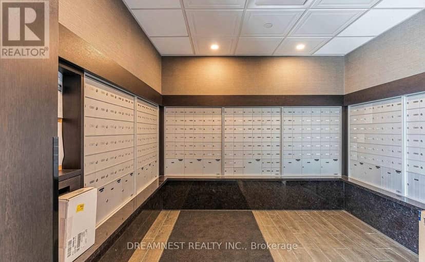 206 - 460 Dundas Street E — photo 4 of 17
