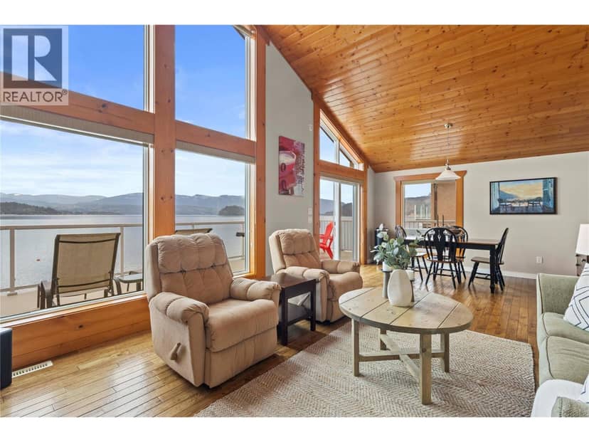 5106 Squilax Anglemont Road, Celista
