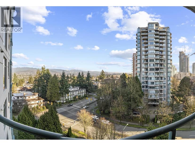 1001 4567 HAZEL STREET, Burnaby, photo 2