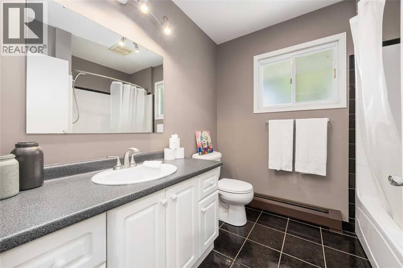 1202 St.Clair Parkway — photo 22 of 40