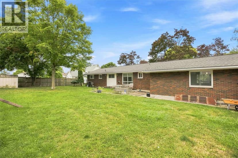1202 St.Clair Parkway — photo 37 of 40