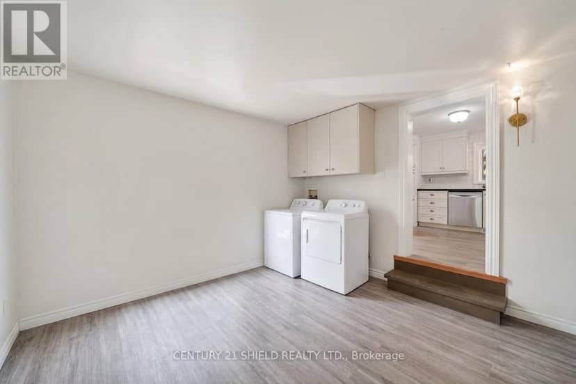 430 Sydney Street — photo 24 of 40