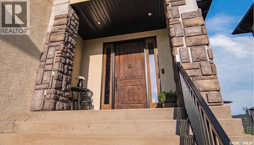 16 Hadley ROAD — photo 3 of 40